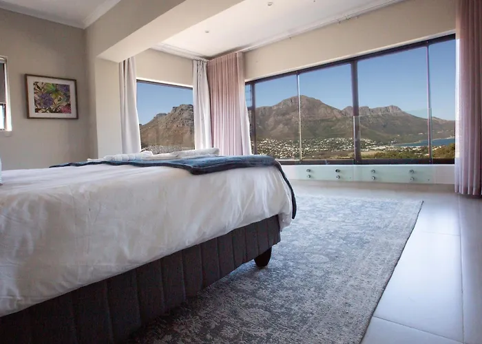 Hout Bay Luxury Home