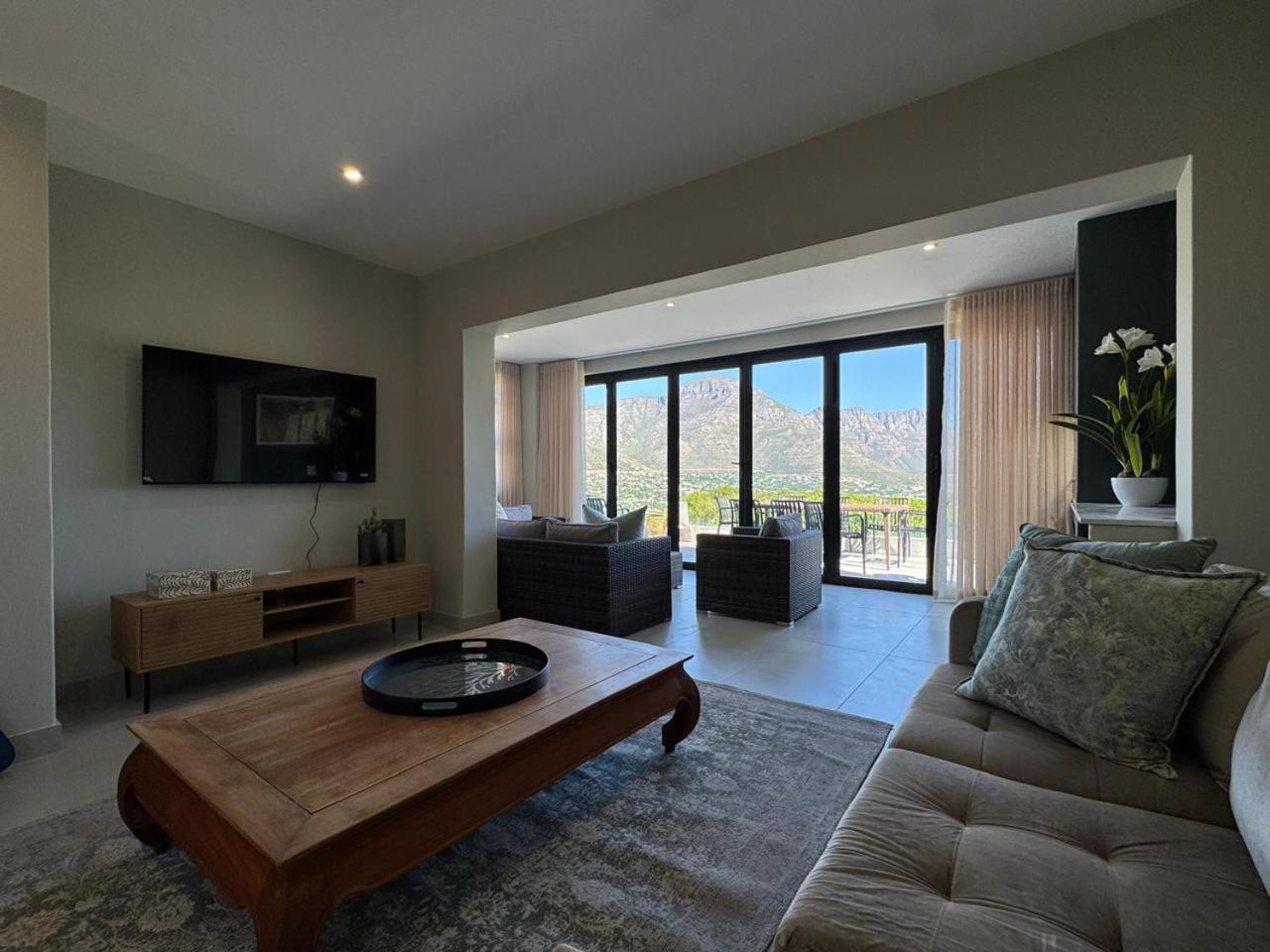 Hout Bay Luxury *