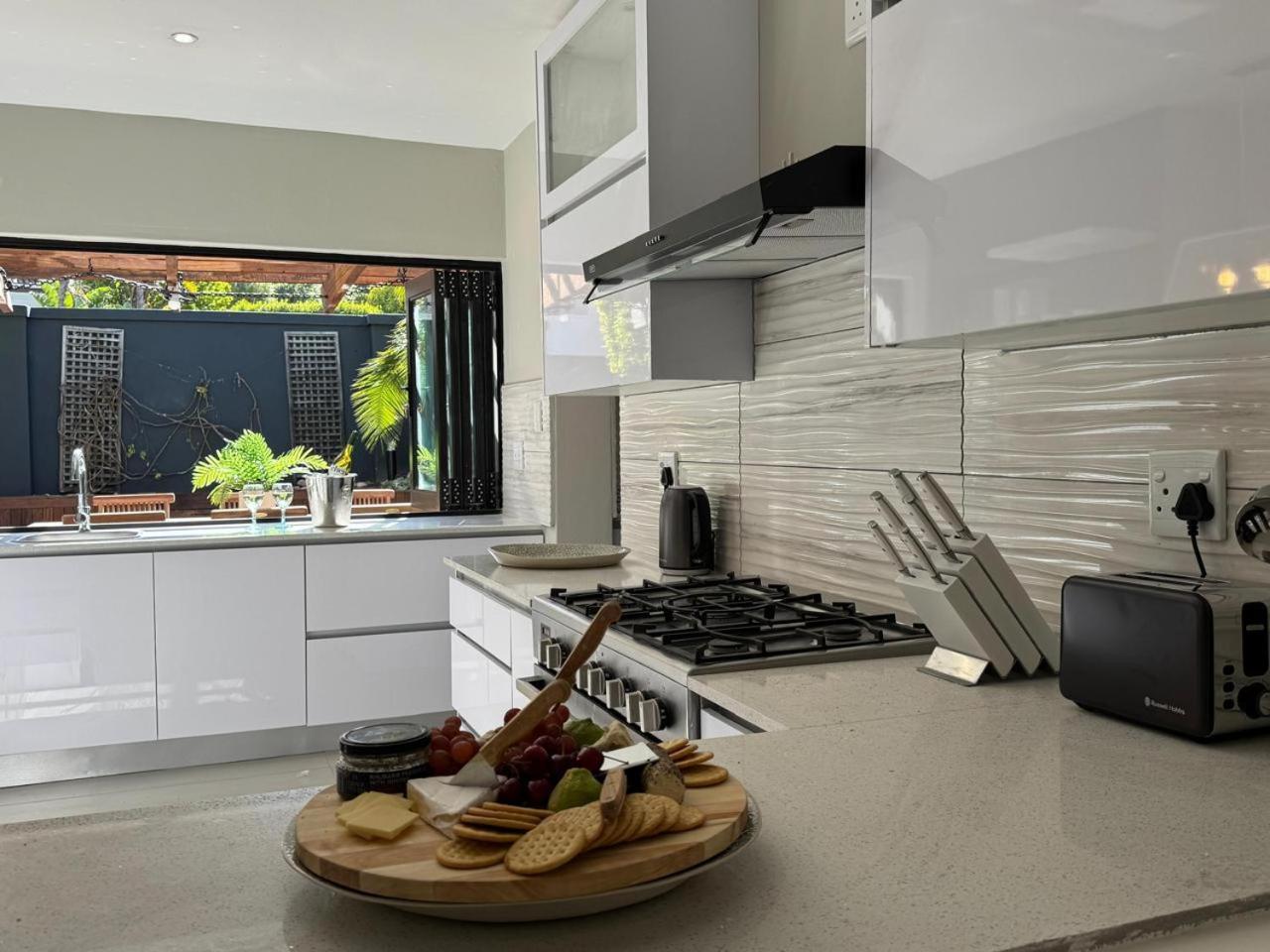 Hout Bay Luxury Holiday home *